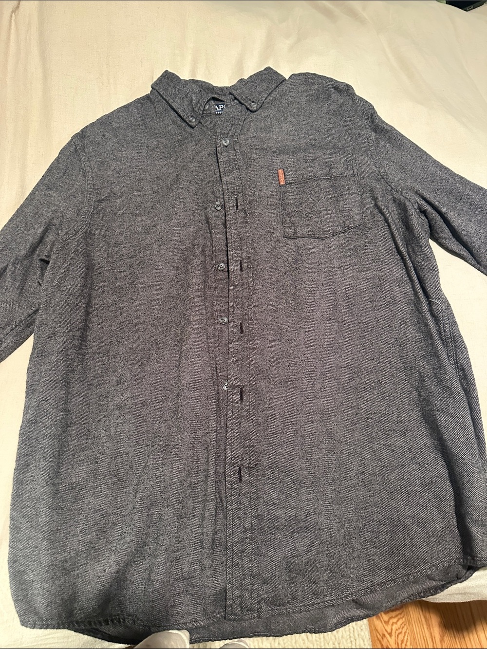 Chaps Men's Long-Sleeve Button-Up Shirt in Charcoal Gray